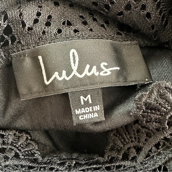 Lulu's Remarkable Black Sheer Lace Short Sleeve Mini Dress NWT medium - Picture 5 of 7